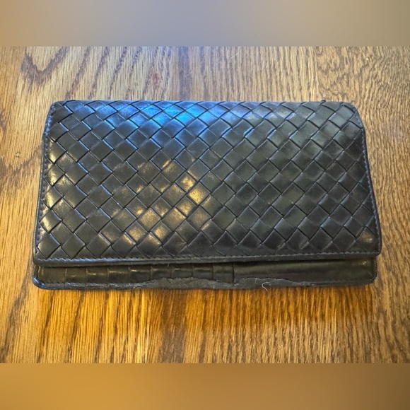 Bottega Veneta Handbags - Bottega Veneta Intrecciato Woven Leather Wallet Black Fold Long EUC AUTHENTIC